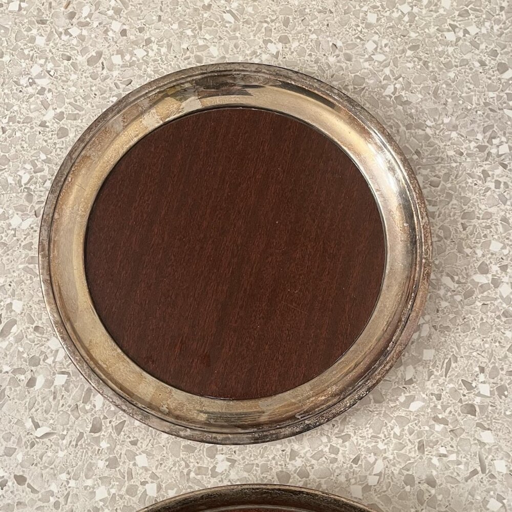 Round Serving Cocktail Tray Formica Wood Grain Set of 2 MCM Vintage Cresent & ? - Picture 6 of 12